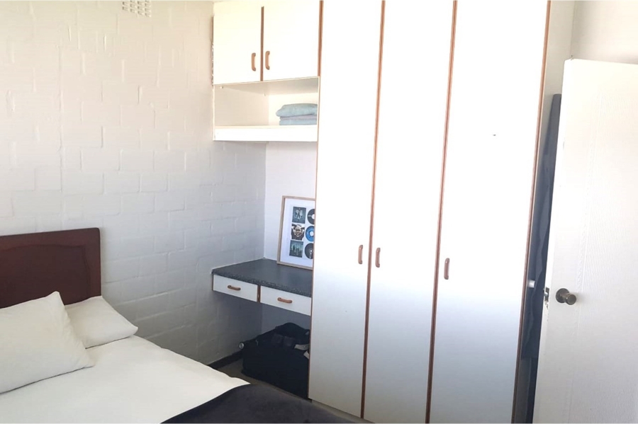 To Let 2 Bedroom Property for Rent in Myburgh Park Western Cape